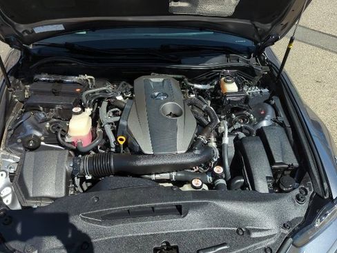 Used 2019 Lexus IS 300 image 24