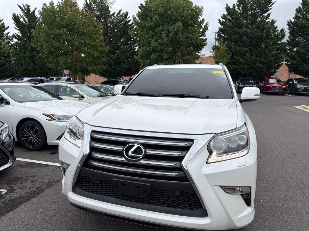 Used 2018 Lexus GX 460 Premium w/ Premium Package AWD/4WD image 2