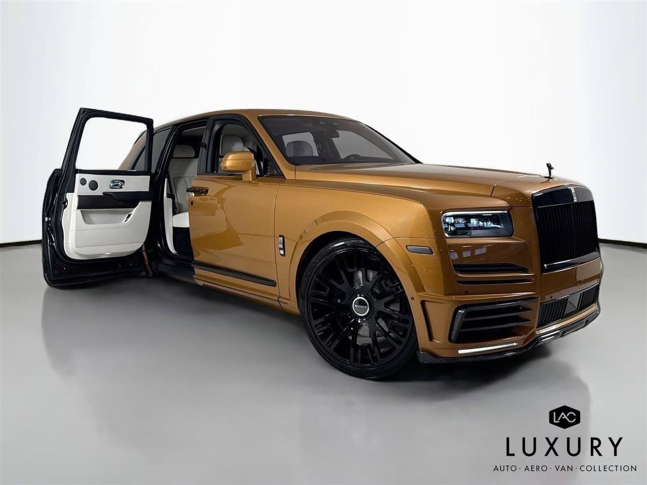 Used 2021 Rolls-Royce Cullinan AWD/4WD image 3