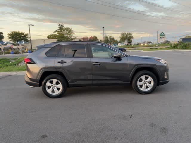 Used 2021 Toyota RAV4 XLE w/ Convenience Package AWD/4WD image 7