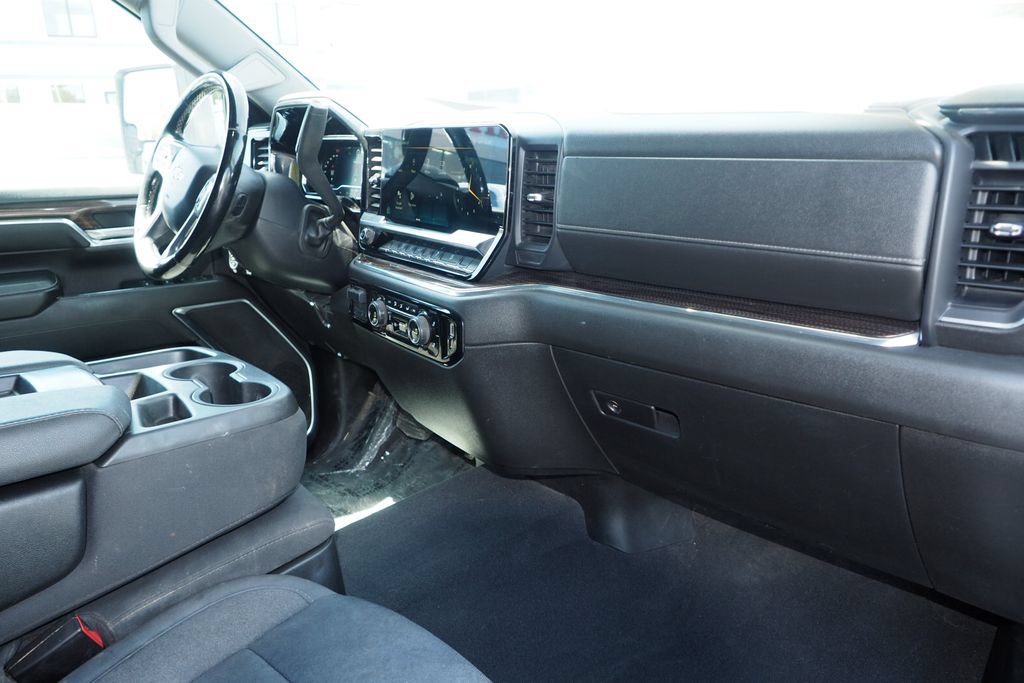 Used 2024 Chevrolet Silverado 2500 LT AWD/4WD image 21