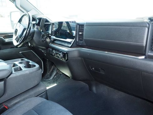 Used 2024 Chevrolet Silverado 2500 LT AWD/4WD image 21