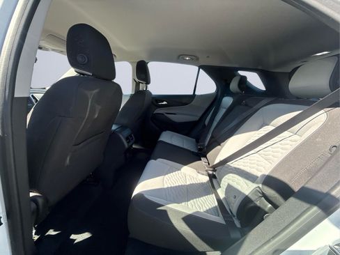 Used 2020 Chevrolet Equinox LS FWD image 15