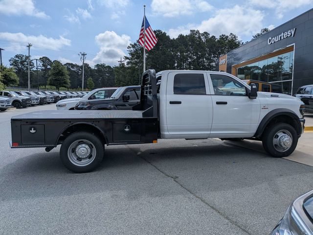 New 2026 RAM 4500 Tradesman w/ Chrome Appearance Group AWD/4WD image 3