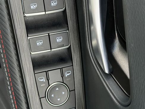 Certified 2025 Nissan Kicks SR image 8