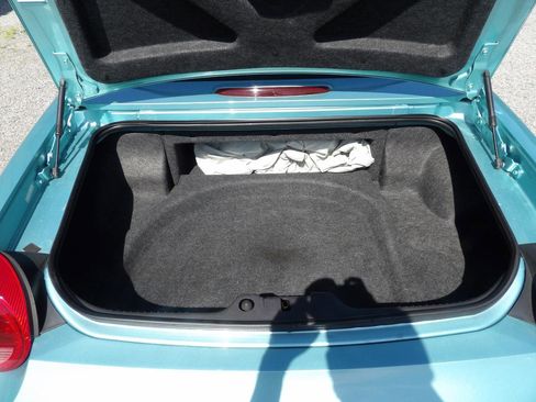 Used 2002 Ford Thunderbird RWD image 5