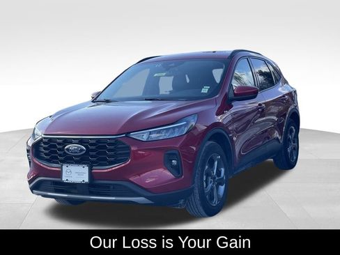 Used 2025 Ford Escape ST-Line Select AWD/4WD image 2