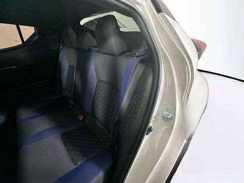 Used 2021 Toyota C-HR XLE image 26