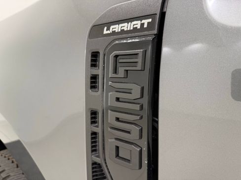 Used 2026 Ford F250 Lariat w/ Black Appearance Package AWD/4WD image 13