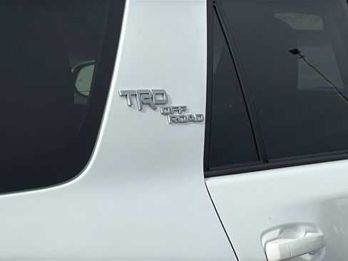 Used 2024 Toyota 4Runner TRD Off-Road Premium image 7