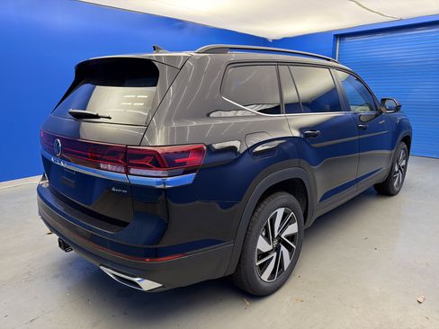 New 2026 Volkswagen Atlas SE image 7