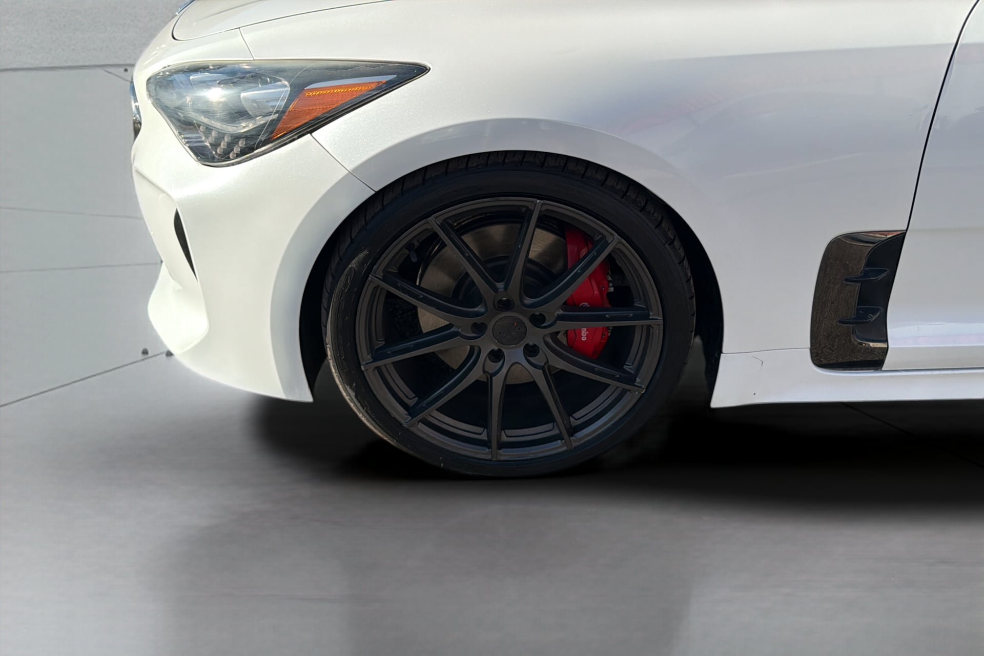 Used 2018 Kia Stinger GT1 RWD image 37