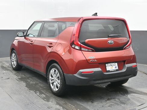 Used 2021 Kia Soul LX image 6