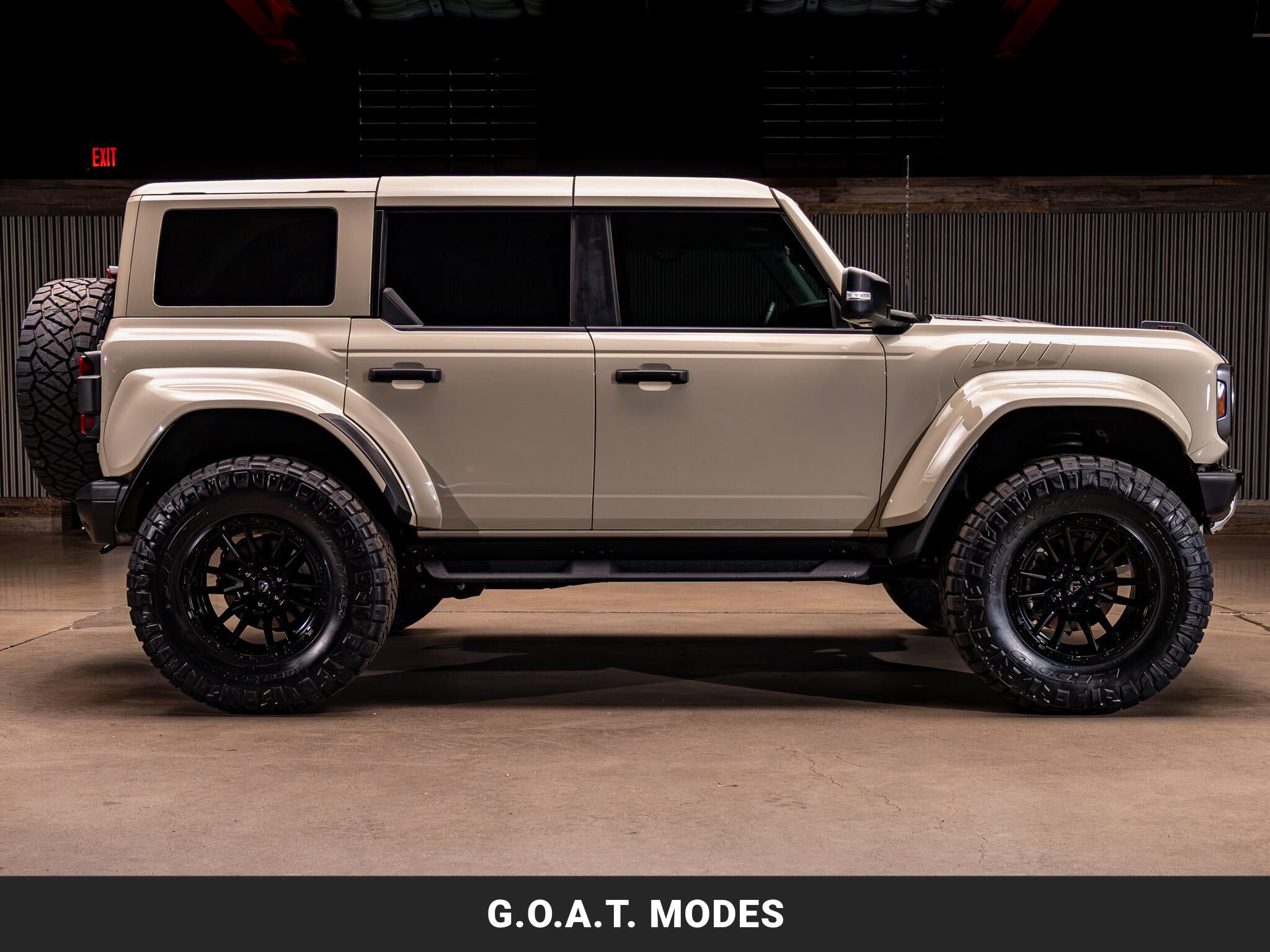 Used 2025 Ford Bronco Raptor AWD/4WD image 11