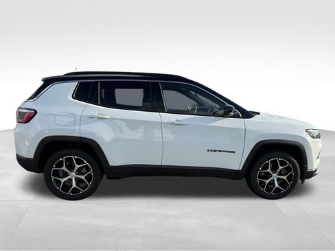 Used 2024 Jeep Compass Limited AWD/4WD image 26
