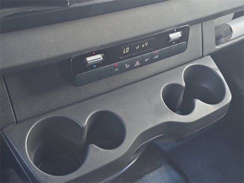 Used 2023 Mercedes-Benz Sprinter 2500 image 23