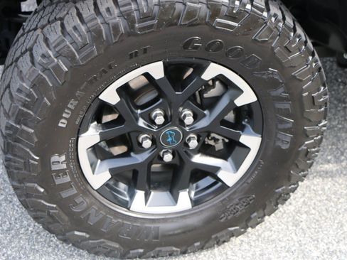 Used 2024 Jeep Wrangler Unlimited Rubicon 4xe AWD/4WD image 12
