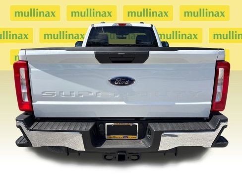 New 2026 Ford F350 XLT w/ FX4 Off-Road Package AWD/4WD image 8