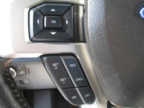 Used 2019 Ford F150 Lariat w/ Equipment Group 502A Luxury AWD/4WD image 31