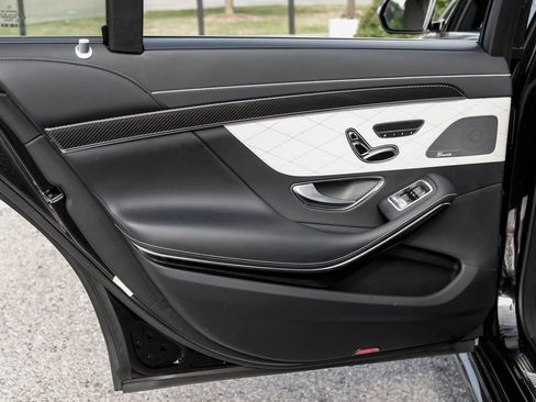 Used 2018 Mercedes-Benz S 63 AMG S 4MATIC Sedan image 67