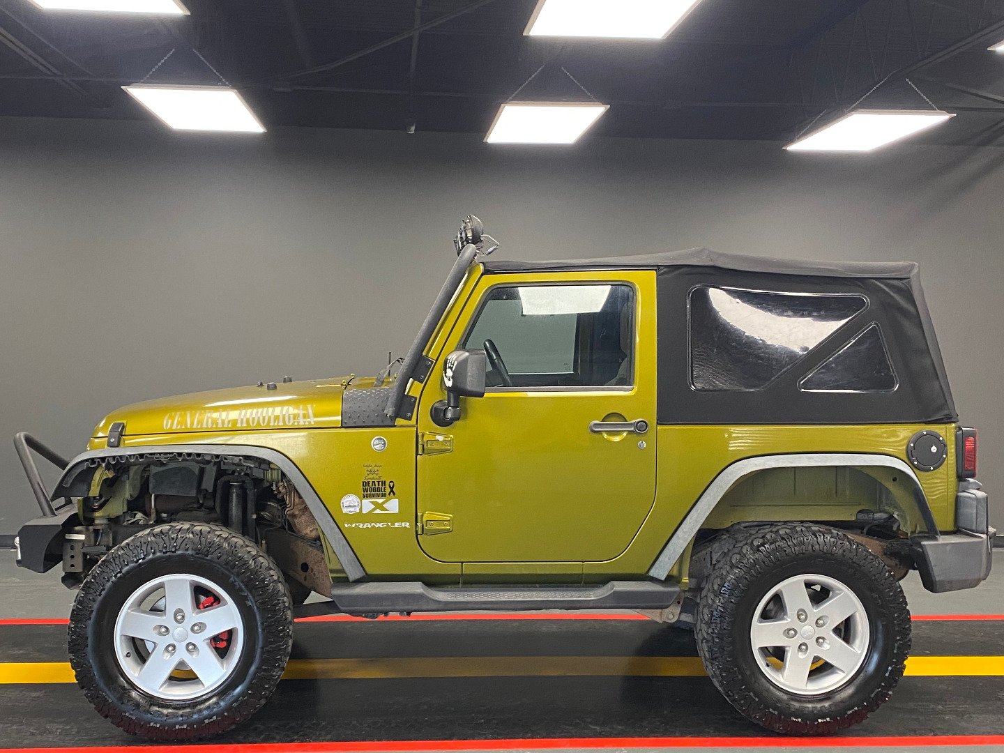 Used 2008 Jeep Wrangler X AWD/4WD image 3
