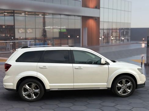 Used 2017 Dodge Journey Crossroad w/ Popular Equipment Group FWD image 14
