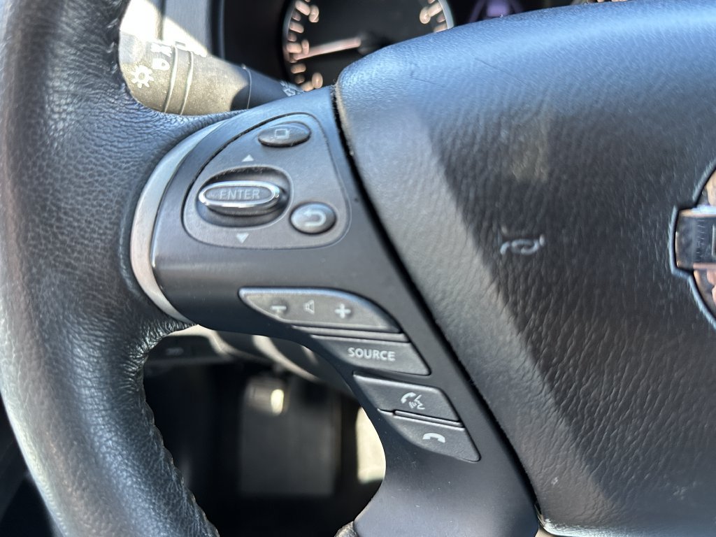 Used 2016 Nissan Pathfinder SV FWD image 23