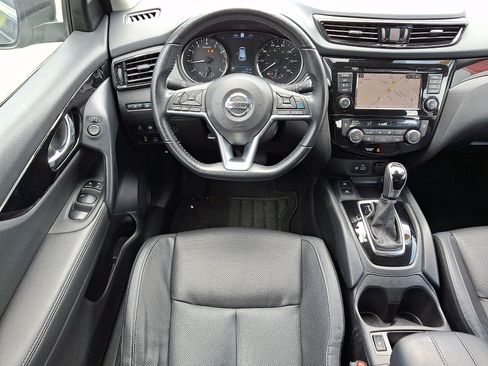 Certified 2022 Nissan Rogue Sport SL AWD/4WD image 13