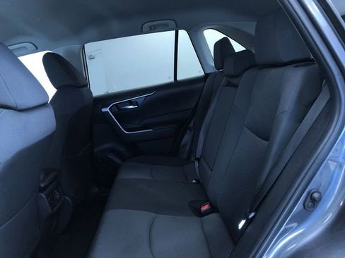 Used 2025 Toyota RAV4 XLE AWD/4WD image 20