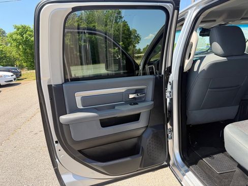 Used 2016 RAM 1500 Big Horn AWD/4WD image 13