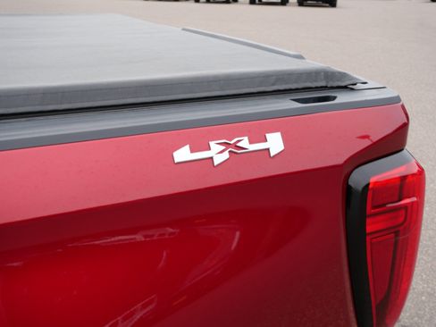Used 2021 GMC Sierra 1500 SLE w/ Preferred Package AWD/4WD image 18