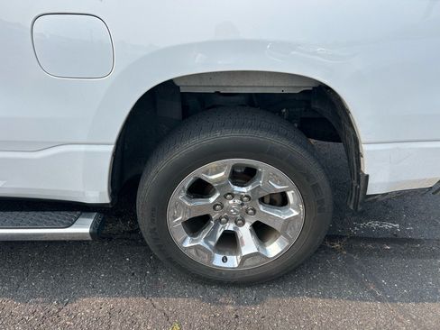 Used 2019 RAM 1500 Big Horn AWD/4WD image 10