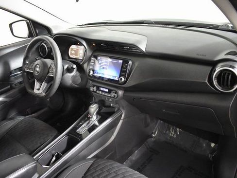 Used 2021 Nissan Kicks SV image 33