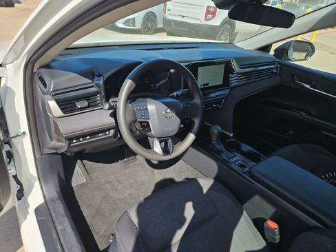 Used 2025 Toyota Camry LE image 13