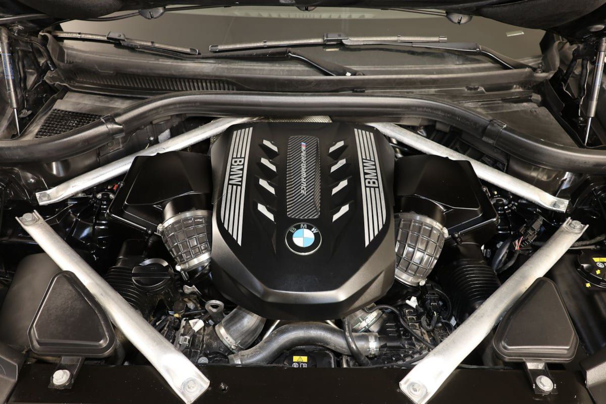 Used 2022 BMW X6 M50i w/ Executive Package AWD/4WD image 36