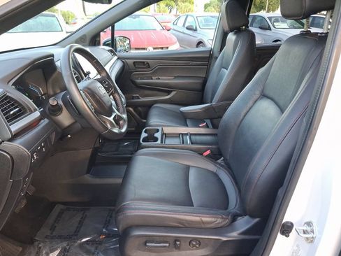 Used 2023 Honda Odyssey Sport image 14