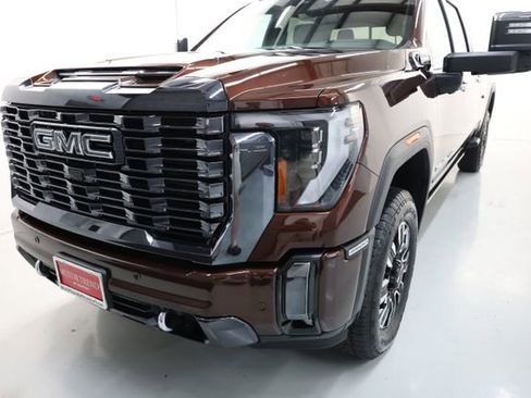 Used 2024 GMC Sierra 3500 Denali Ultimate AWD/4WD image 64