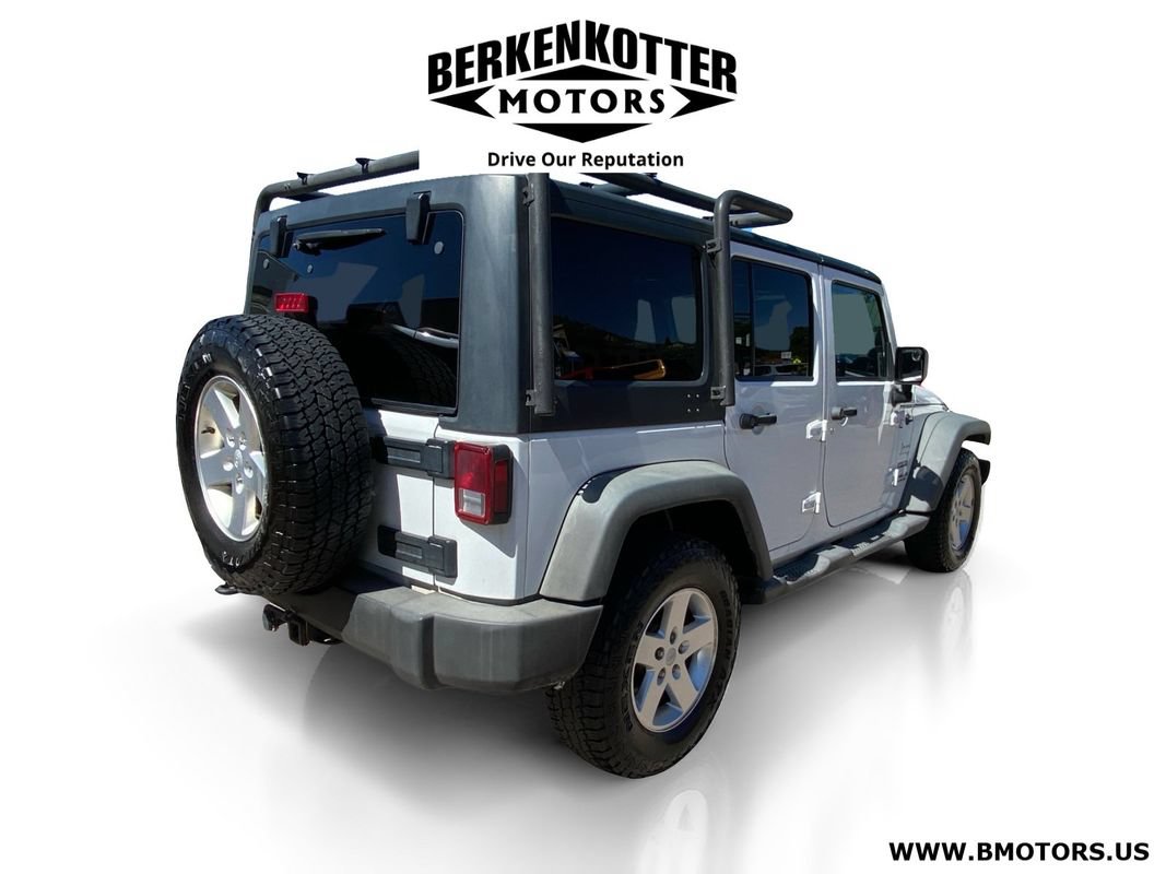 Used 2012 Jeep Wrangler Unlimited Sport AWD/4WD image 3