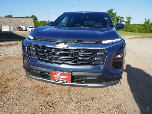 New 2026 Chevrolet Equinox LT FWD image 8