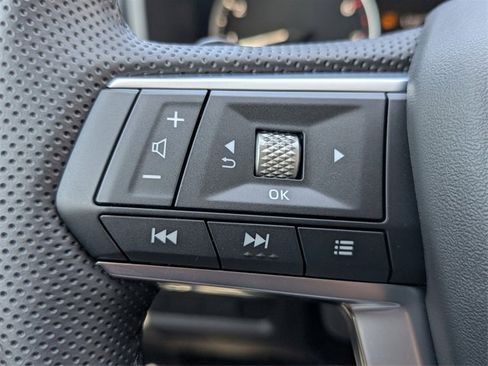 New 2025 Mitsubishi Outlander SE image 16