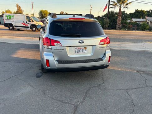Used 2013 Subaru Outback 2.5i Limited w/ Popular Pkg 3 image 7