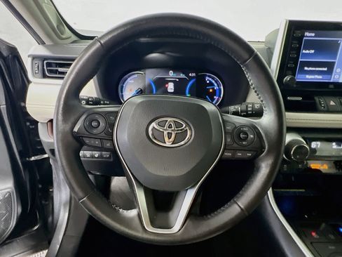 Used 2021 Toyota RAV4 Limited AWD/4WD image 17
