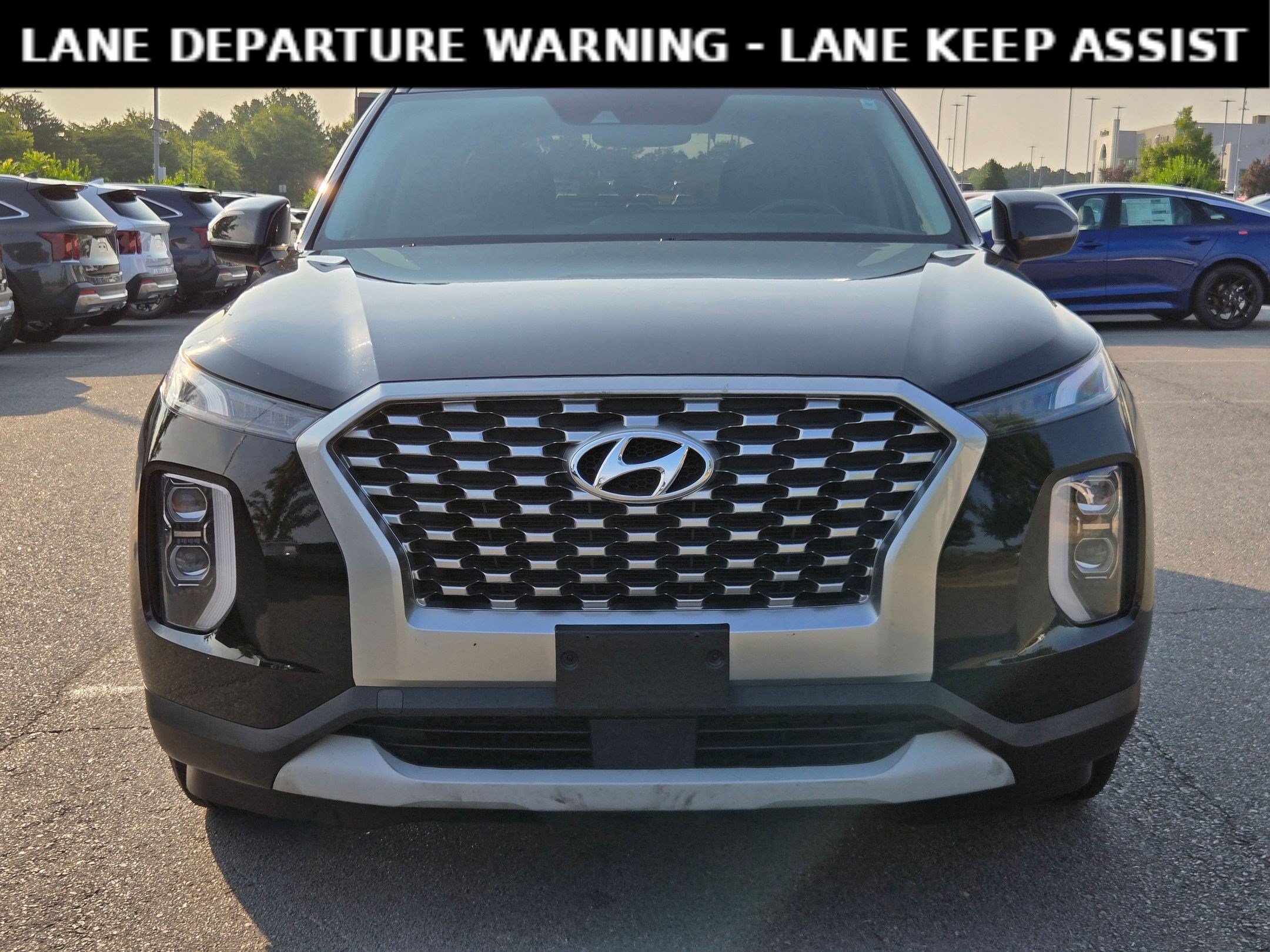 Used 2021 Hyundai Palisade SEL FWD image 2
