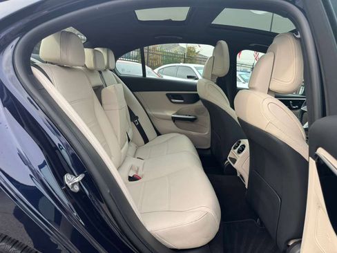 Used 2023 Mercedes-Benz C 300 4MATIC Sedan image 14