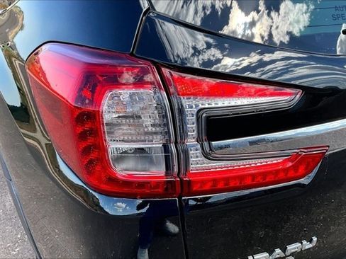 Used 2023 Subaru Ascent Premium w/ Convenience Package AWD/4WD image 23