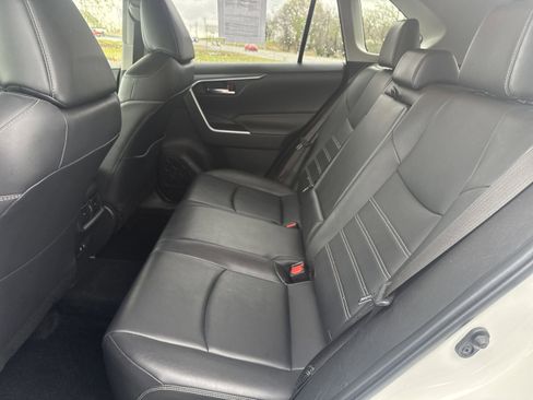 Used 2019 Toyota RAV4 XLE Premium w/ All Weather Liner Package image 10