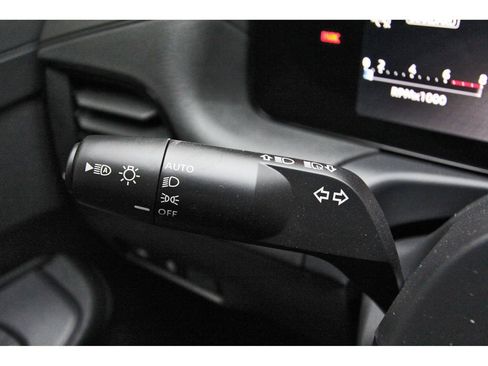 New 2026 Nissan Sentra SV w/ SV Convenience Package FWD image 15