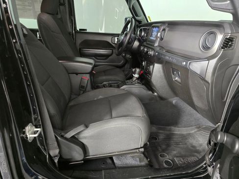 Used 2023 Jeep Wrangler Sport image 43