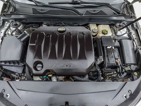 Used 2018 Chevrolet Impala Premier w/ Premier Confidence Package FWD image 22