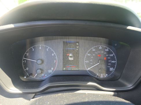 Used 2025 Toyota Corolla LE FWD image 16